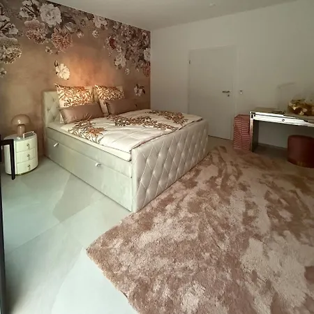 Apartment Luxury For 4 People In Wuerzburg! Würzburg